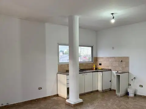 Departamento en Alquiler en José Clemente Paz, $ 400.000