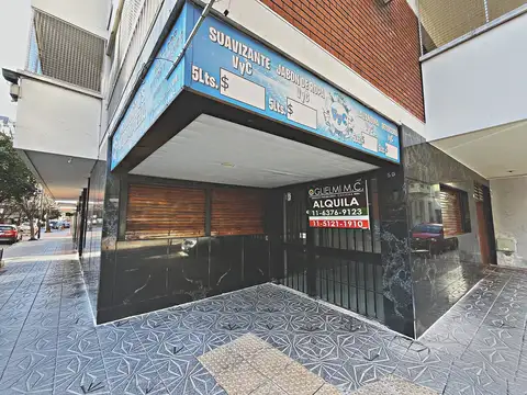 ALQUILER DE LOCAL EN EXCELENTE ESQUINA EN PARQUE RIVADAVIA