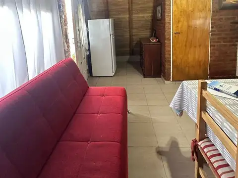 CASA ALPINA CON QUINCHO CERRADO Y PILETA