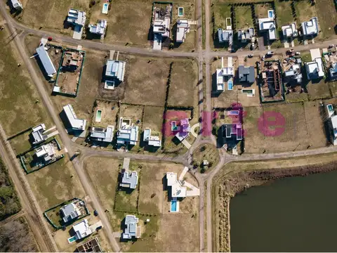 Terreno en Venta en Los Juncos, USD 37.000