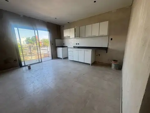 Depto Tipo Casa en Venta en Valentín Alsina, USD 62.000