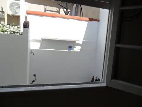 Av Santa Fe 1300, Piso 1