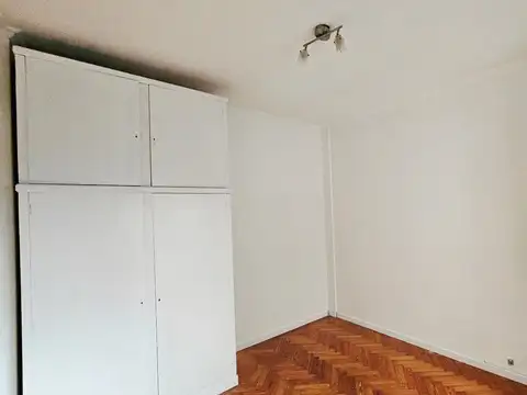 Excelente 2 ambientes impecables, 3º piso luminoso