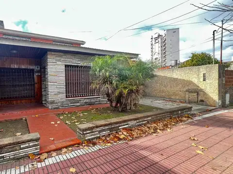 Casa en Venta en Valentín Alsina, USD 180.000