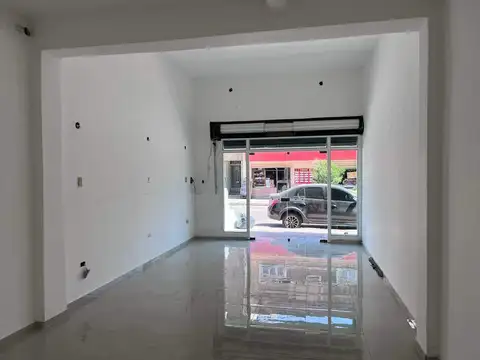 LOCAL EN ALQUILER EN PLENA ZONA COMERCIAL DE BARRIO OBSERVATORIO