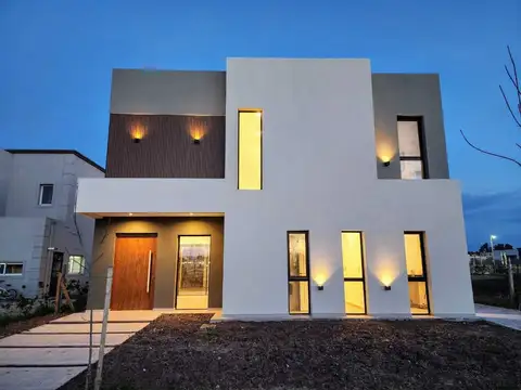 Casa  en Venta en Santa Lucia, Pilar del Este, Pilar