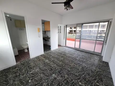 Departamento en Alquiler de Monoambiente