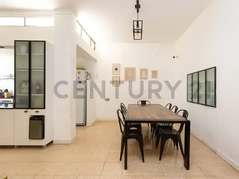 Pellegrini 1700, Piso 0