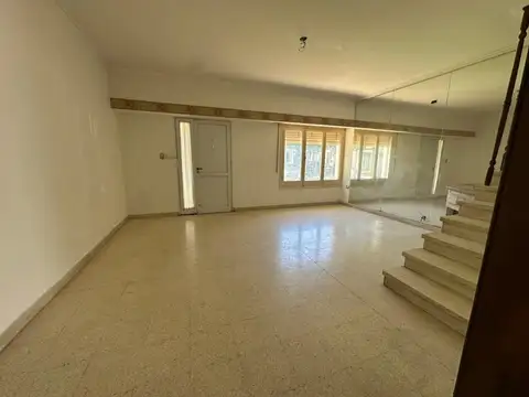 Depto Tipo Casa en Venta de 4 ambientes