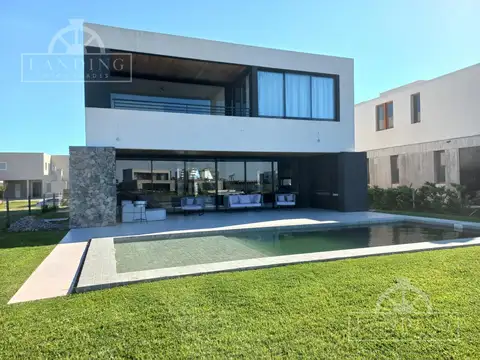 Casa Premium moderna al lago AMOBLADA en Costas Puertos del Lago OPCION DE COMPRA