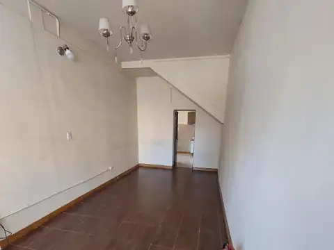 Local en Alquiler en Adrogue, $ 450.000