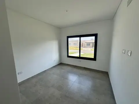 El Cantón, Barrio Norte 300