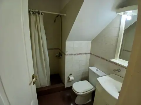 Casa en Alquiler en Villa Real, $ 2.000.000