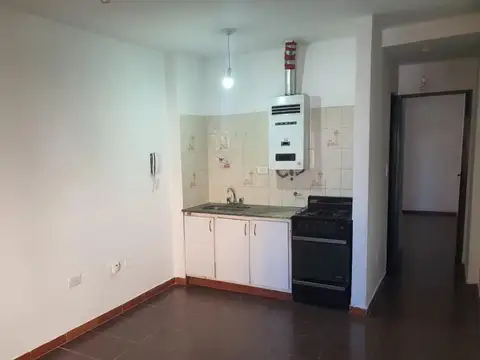 Departamento en Alquiler en Alberdi, $ 330.000