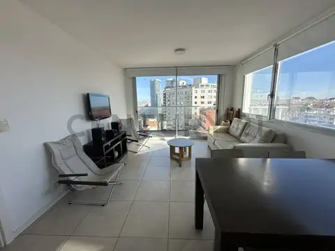 Gascon 100, Piso 8