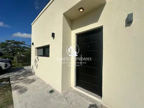 OPORTUNIDAD! Casa en venta de 4 ambientes. Barrio San Ramón. Pilar del Este 100