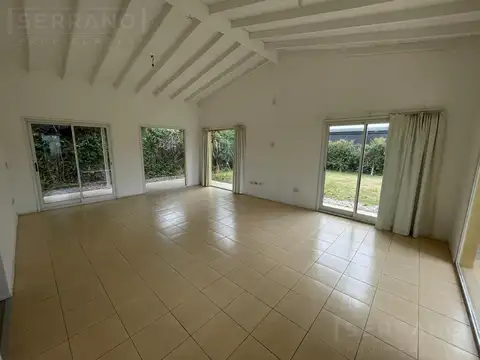 Casa en Alquiler de 4 dormitorios