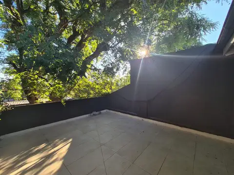 Depto Tipo Casa en Venta de 5 ambientes
