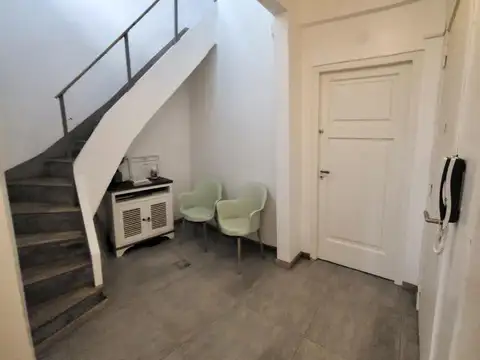 Depto Tipo Casa 5 ambientes con 2 baños