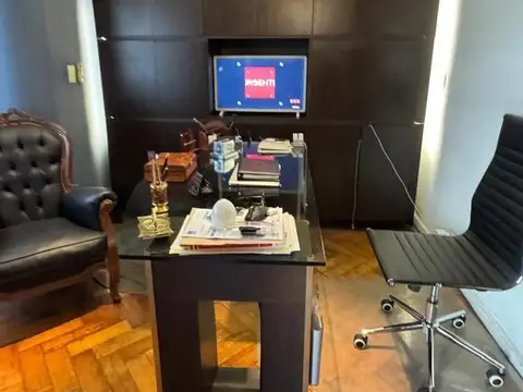 Oficina en Venta 60 años