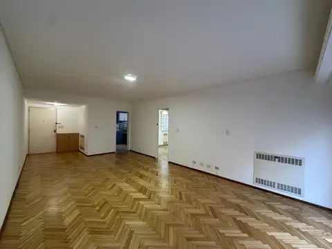 4 Ambientes en Belgrano con Balcón al Frente