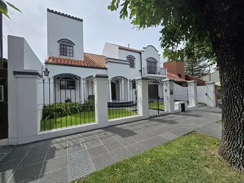 Casa en Venta en San Antonio De Padua, USD 280.000