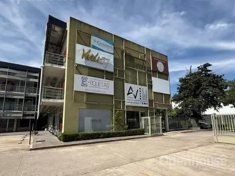 Calle Verdi - colectora panamericana ramal Pilar km 57