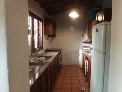 VENTA CASA 3 DORM. 5ta SECCION CIUDAD MENDOZA
