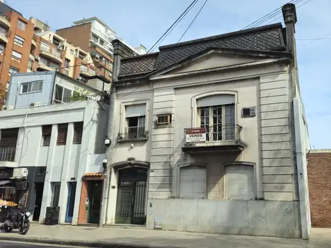 Venta casa de gran categoría en zona céntrica Maipú 1374