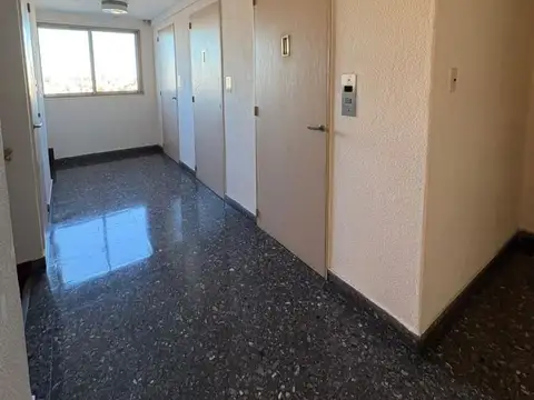 San Pedro 1700, Piso 8