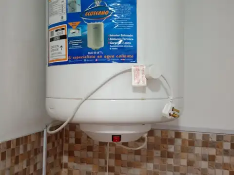 Depto Tipo Casa en Alquiler en Villa Luzuriaga, $ 480.000
