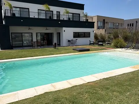 Casa en Venta en Hudson, USD 515.000