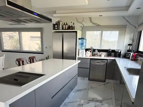 Casa en Venta al Este