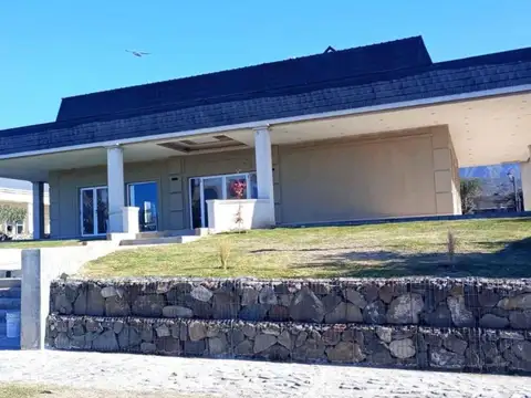 Regalado Olguín 3400