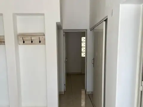 Casa en Alquiler con 1 cochera