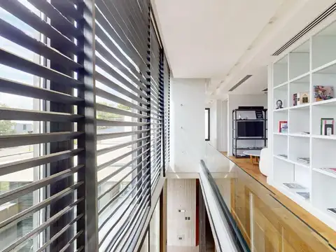 Casa 5 ambientes con 4 baños