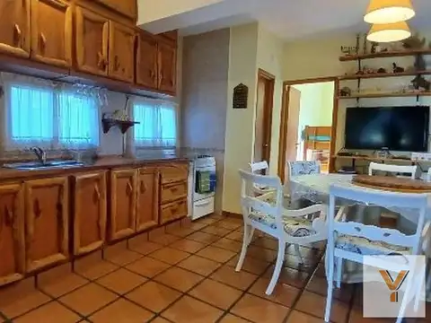 Casa en venta - 2 Dormitorios 1 Baño - Villa Gesell
