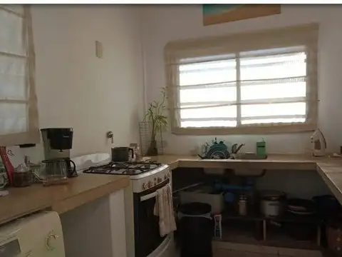 Casa 2 ambientes con 1 baño
