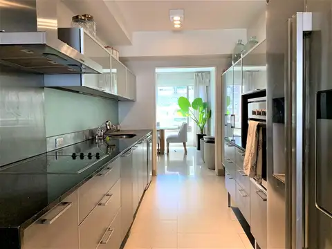 Departamento en Venta con 2 cocheras