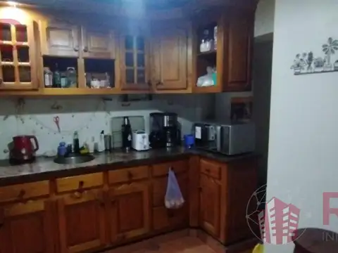 Depto Tipo Casa en Venta de 6 ambientes