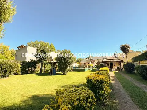 Casa en Venta con 1 cochera