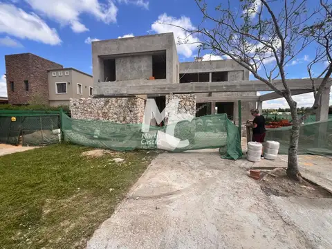 Casa en Venta en San Matias, USD 620.000