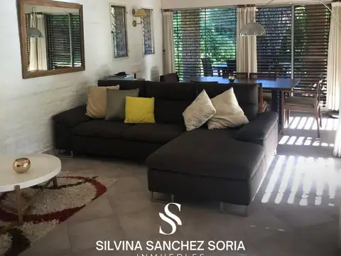 Casa en Alquiler de 3 dormitorios