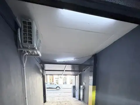 Cochera en Alquiler con acceso Ascensor