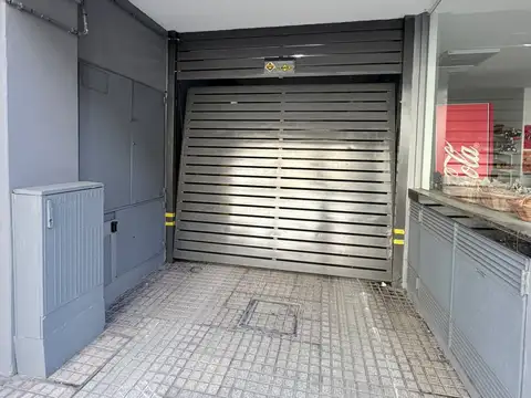 Cochera en Alquiler para coche mediano