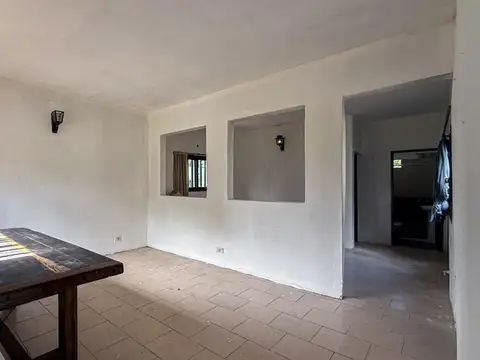 Casa 4 ambientes con 1 baño