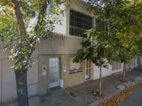 DEPTO PASILLO EN VENTA DE DOS DORMITORIOS