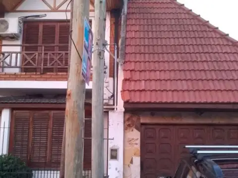 Casa en Venta con 1 cochera