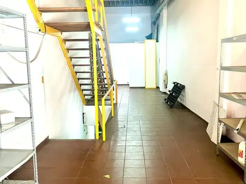 Local en Venta 35 años