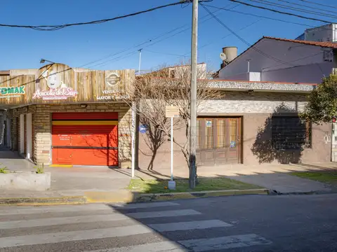 Casa y Local en venta de 3 ambientes en Tapiales